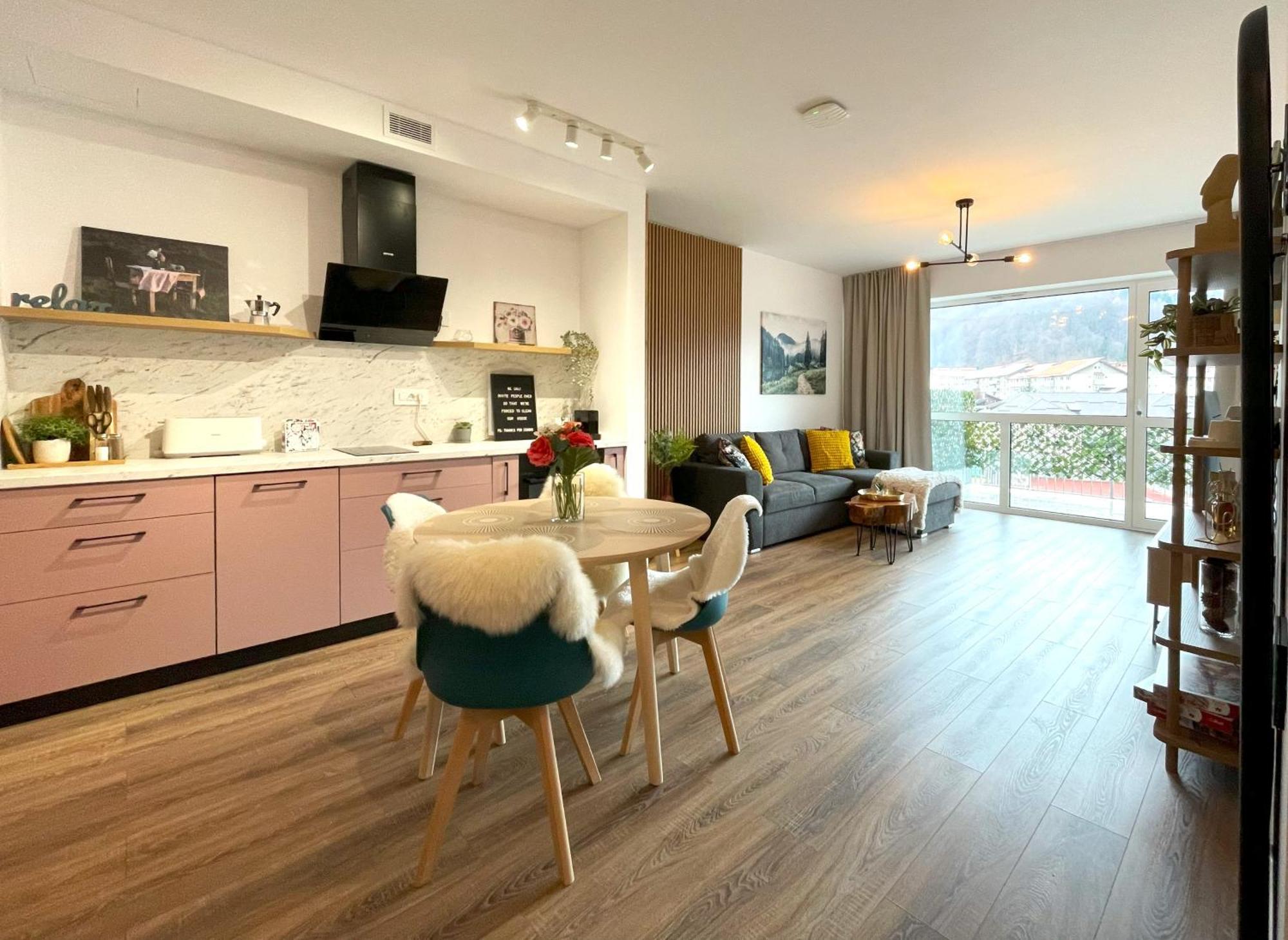 Rosewood Boutique Apartment Сіная Екстер'єр фото